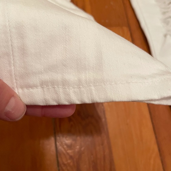 FRAME WHITE DENIM JEANS WOMEN WHITE DISTRESSED HEMMED 25 SHREDDED HOLES - Picture 12 of 14